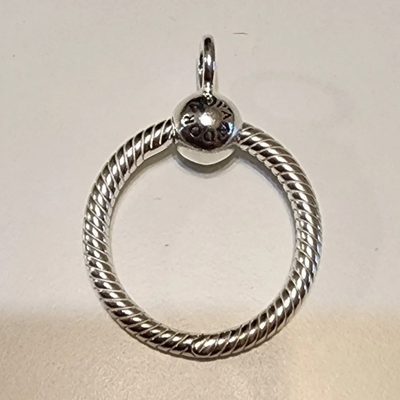 Pandora Moments O Pendant - Picture 3 of 8